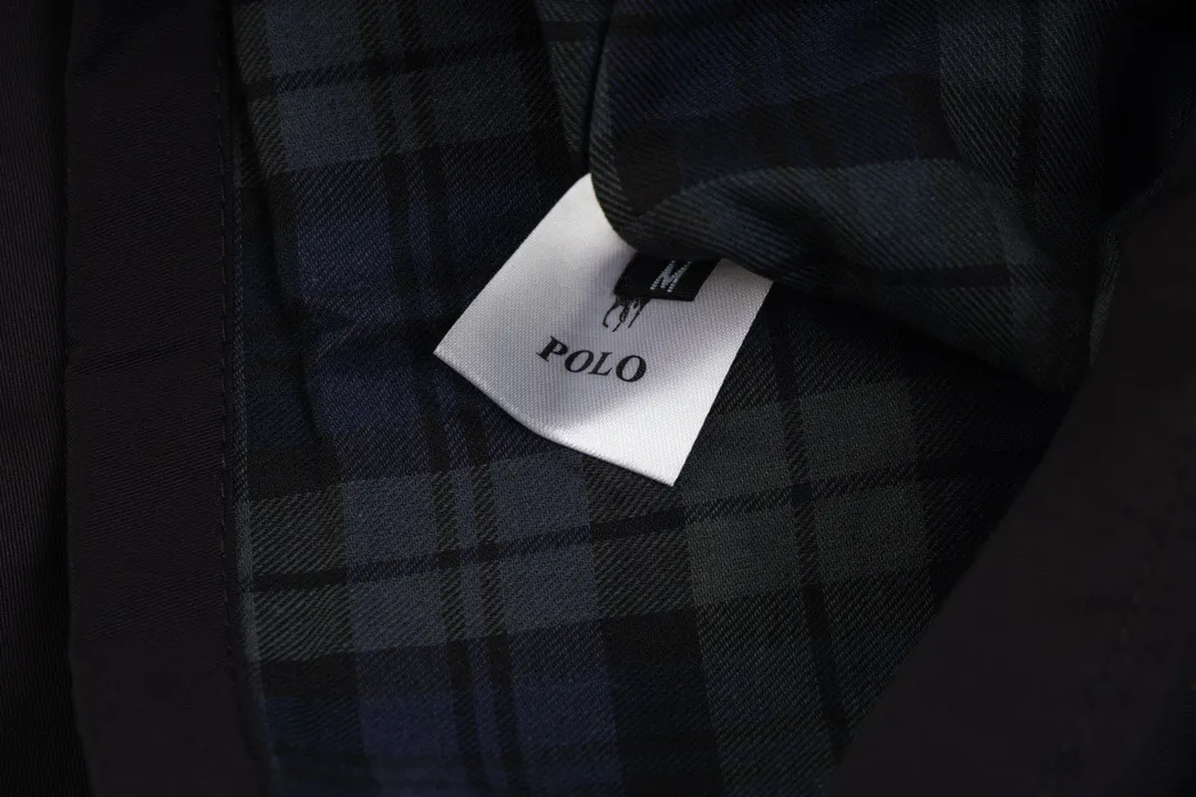 P306 💰Ralph Lauren/Ralph Lauren American vintage classic lapel old cadre retro jacket, thickened in autumn and winter, woolen lining, classic design, timeless classic, thick cotton fabric, showing a sense of vintage, collar and cuffs colorful plaid embellishment, looks good on both men and women, comfortable and comfortable, focuses on relaxed retro YYDS, one for each man and woman, an indispensable piece for autumn and winter, the hottest jacket at the moment The 100% cotton twill is thick and thick, and the pure cotton colorful plaid lining is distinguished by digital printing in the market. Exquisite embroidery. The Harrington jacket has a loose fit, is short and fat, and is super versatile. It is clean-fitting and is perfect for men and women!   Color: Khaki Navy Black Size: M/L/XL Item No.: 101579